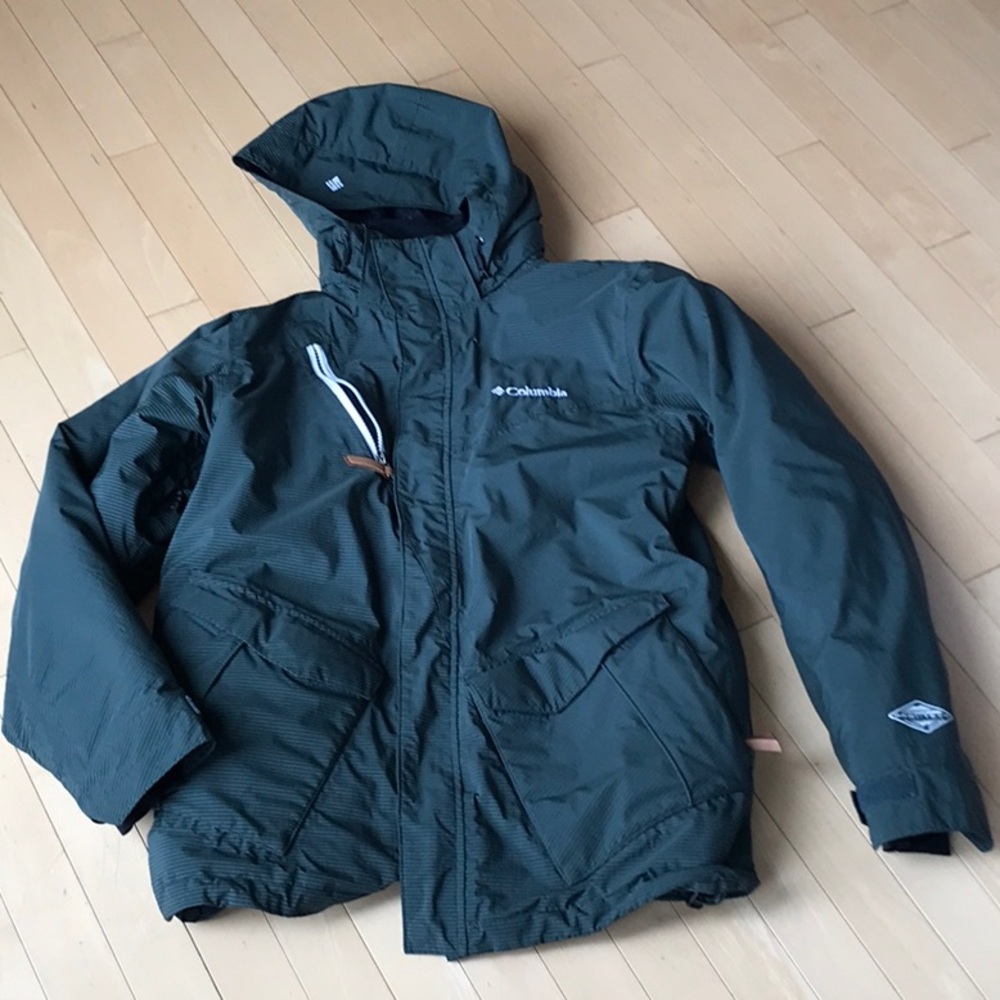 Men’s preowned Columbia Omni Heat nylon jacket w hood - green stripe - sm